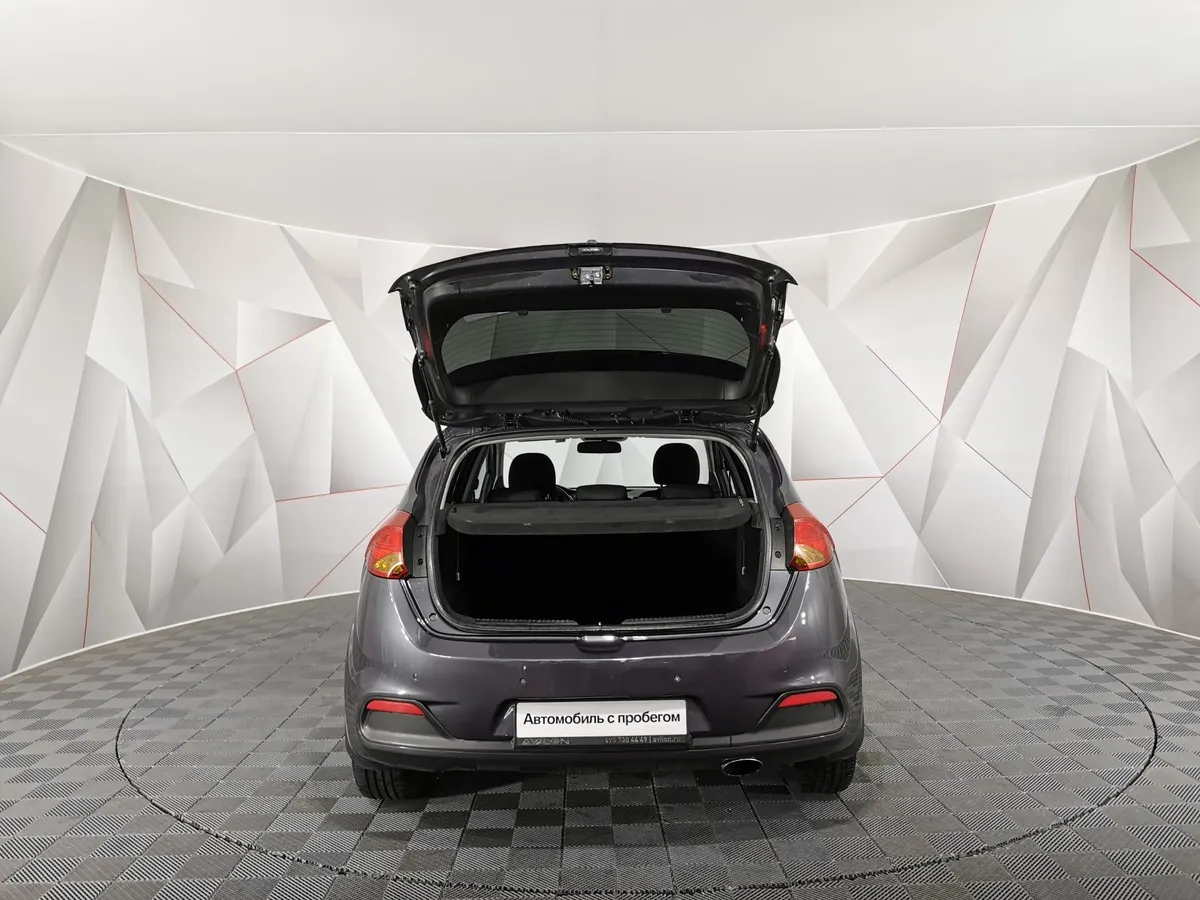 Kia Ceed 1.6 AT (129 л.с.) Серый в АВИЛОН. Слайд №11