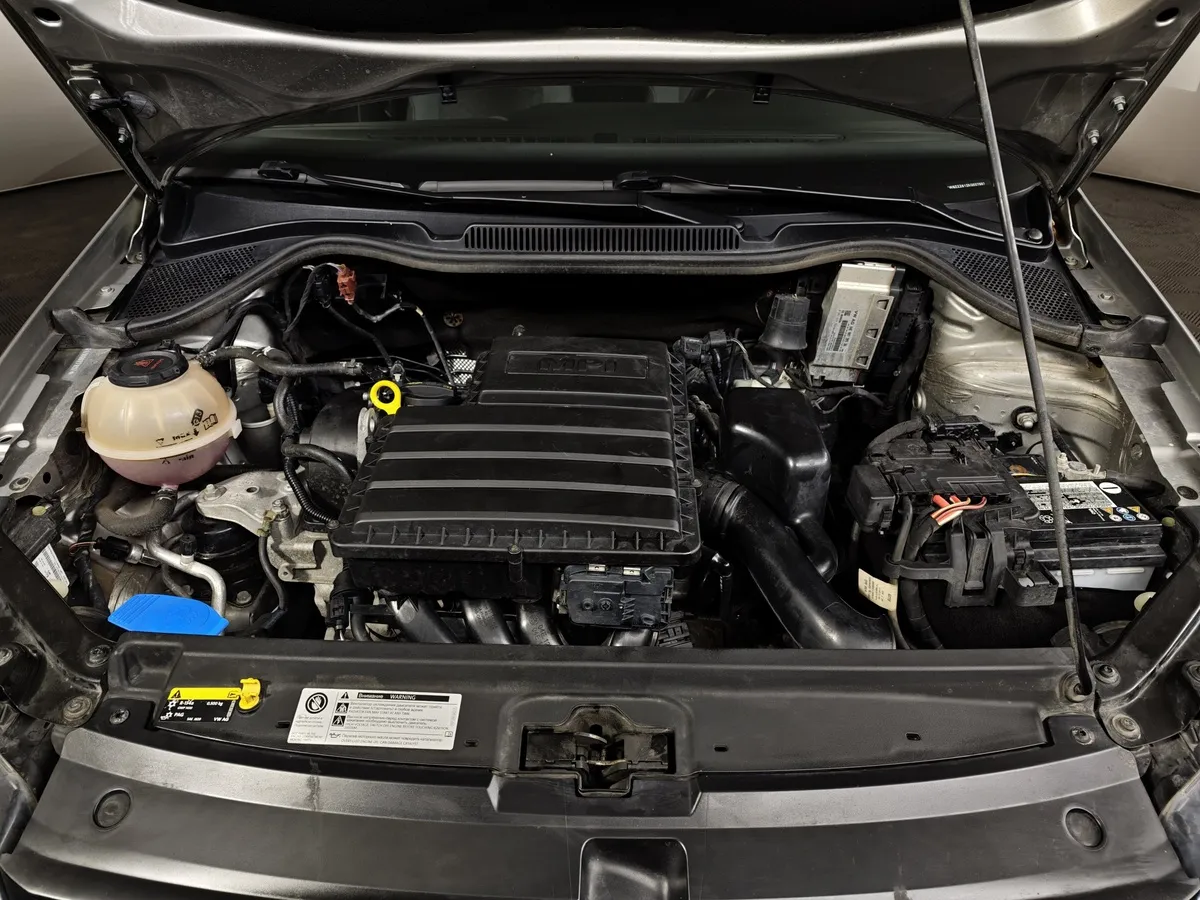 Volkswagen Polo 1.6 MPI AT (110 л.с.) Trendline Серебристый в АВИЛОН. Слайд №11