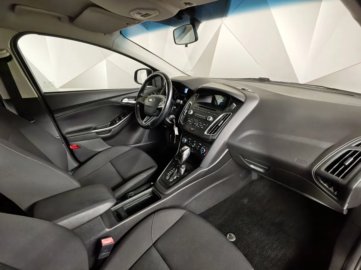 Ford Focus 1.6 Ti-VCT PowerShift (125 л.с.) Trend Черный в АВИЛОН. Слайд №13