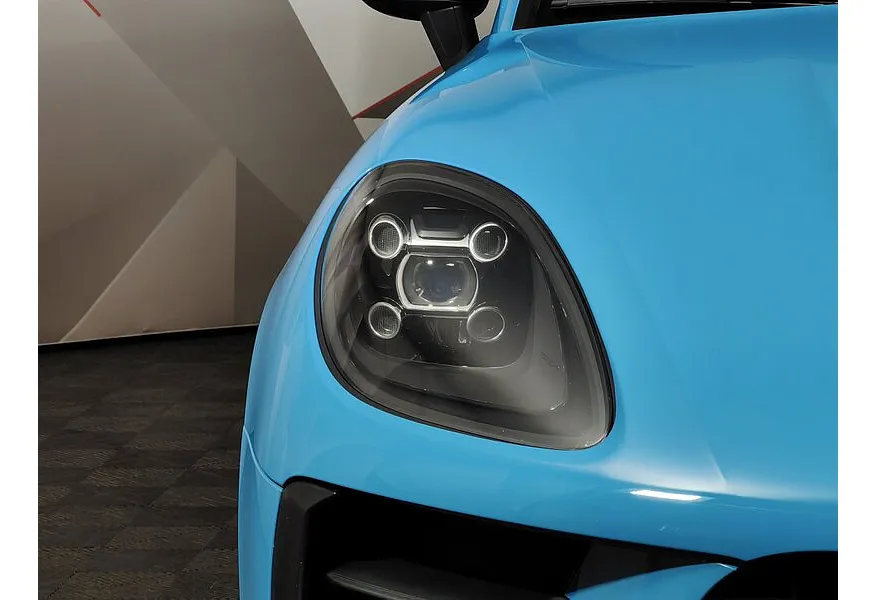 Porsche Macan 2.0 TFSI AMT 4WD (265 л.с.) R4 Голубой в АВИЛОН. Слайд №10