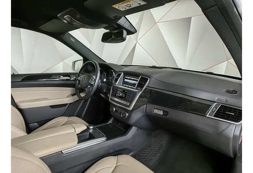 Mercedes-Benz M-Класс ML 300 BlueEfficiency 7G-Tronic Plus 4Matic (249 л.с.) Белый в АВИЛОН. Слайд №12