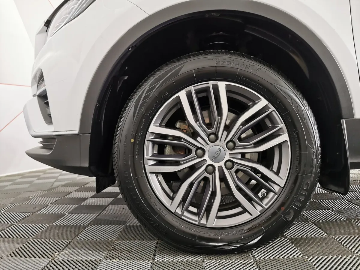 Geely Atlas Pro 1.5T AT FWD (177 л.с.) Luxury Белый в АВИЛОН. Слайд №9