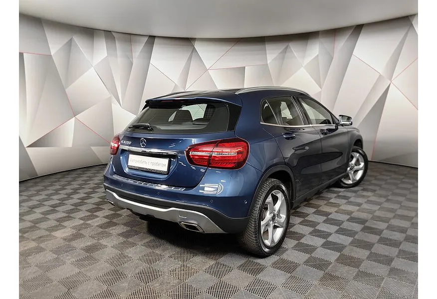 Mercedes-Benz GLA 200 7G-DCT (150 л.с.) Особая серия Синий в АВИЛОН. Слайд №2