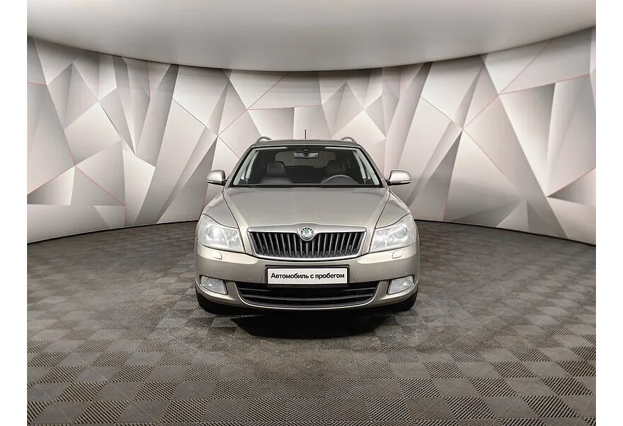 Skoda Octavia 2.0 TDI DSG (140 л.с.) Серый в АВИЛОН. Слайд №6