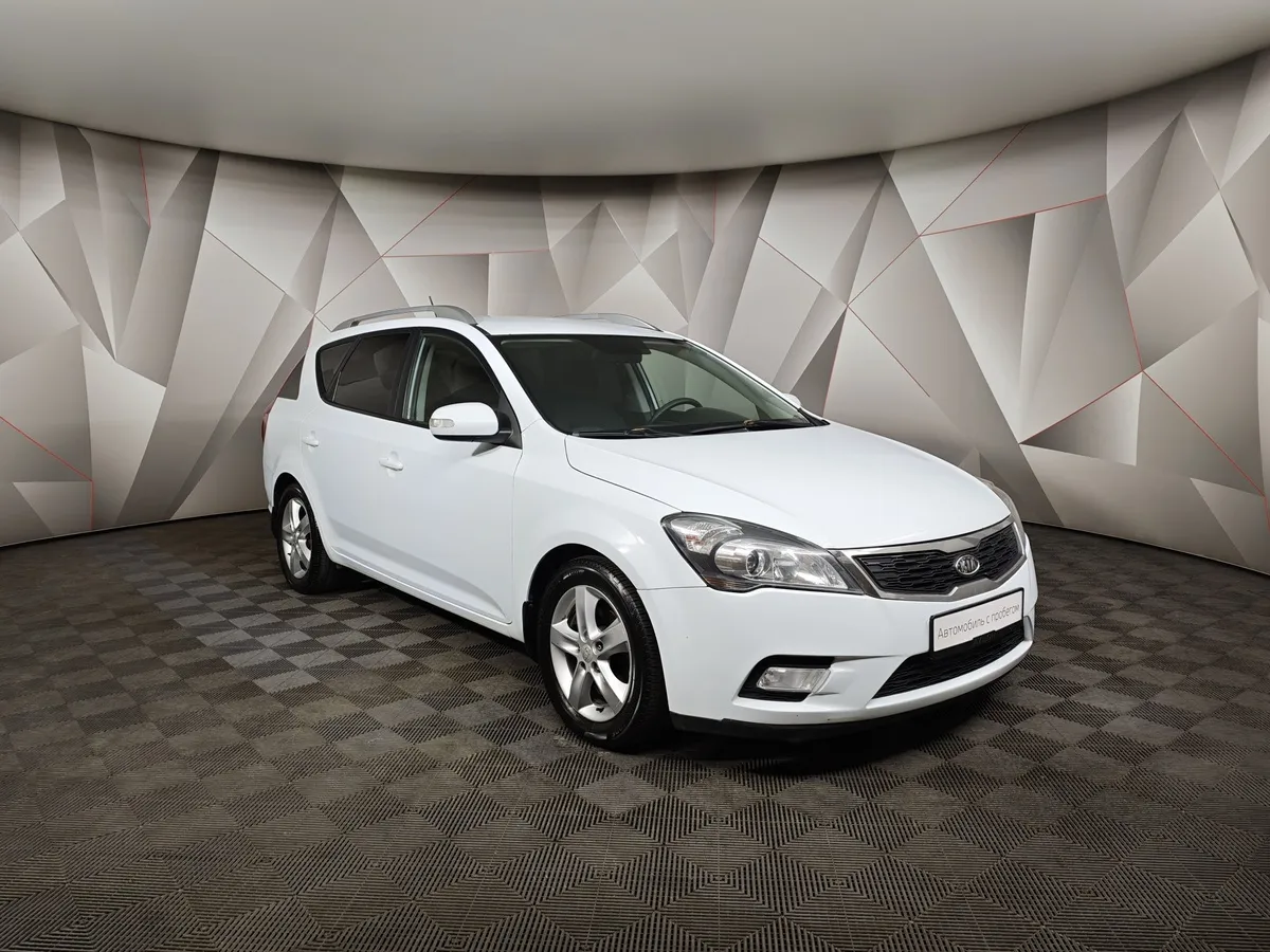 Kia Ceed 1.6 AT (122 л.с.) Luxe Белый в АВИЛОН. Слайд №3