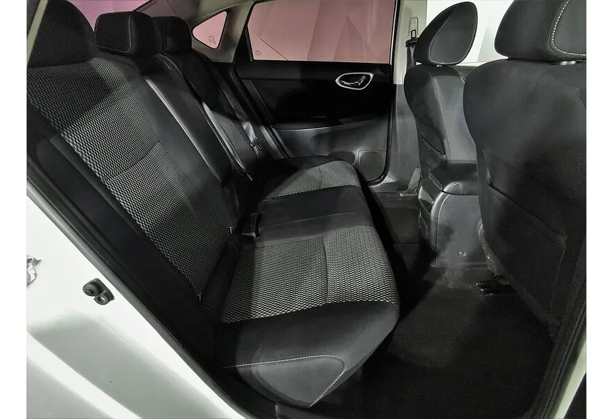 Nissan Sentra 1.6 CVT (117 л.с.) Белый в АВИЛОН. Слайд №15