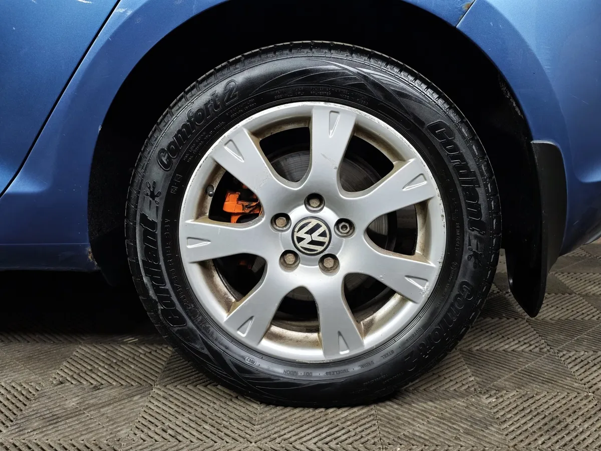Volkswagen Golf 1.4 TSI BlueMotion DSG (122 л.с.) Comfortline Голубой в АВИЛОН. Слайд №9