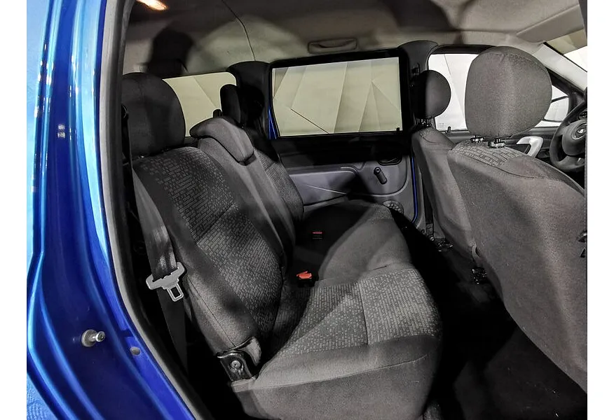 ВАЗ (Lada) Largus 1.6 MT 8 кл (5 мест) (87 л.с.) Синий в АВИЛОН. Слайд №17