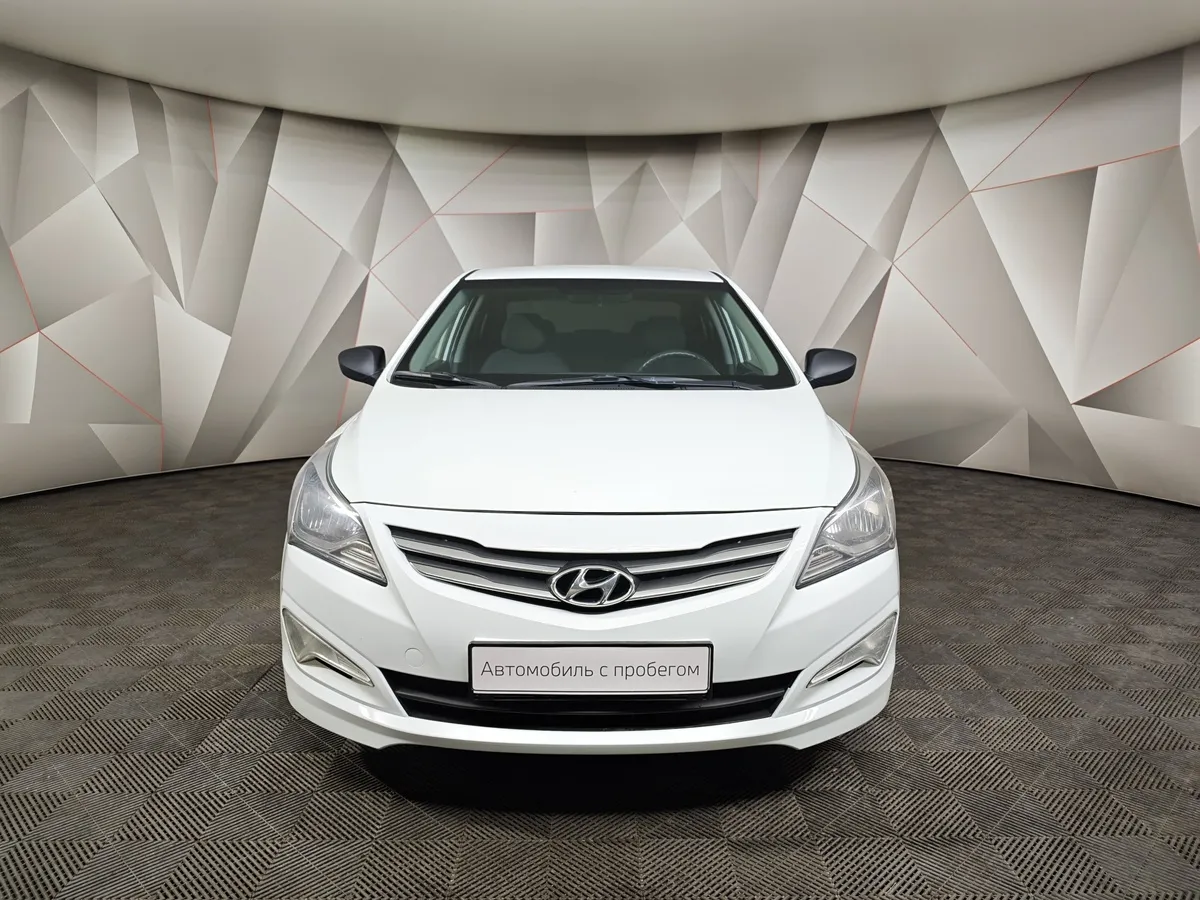 Hyundai Solaris 1.6 AT (123 л.с.) Active Plus Белый в АВИЛОН. Слайд №7