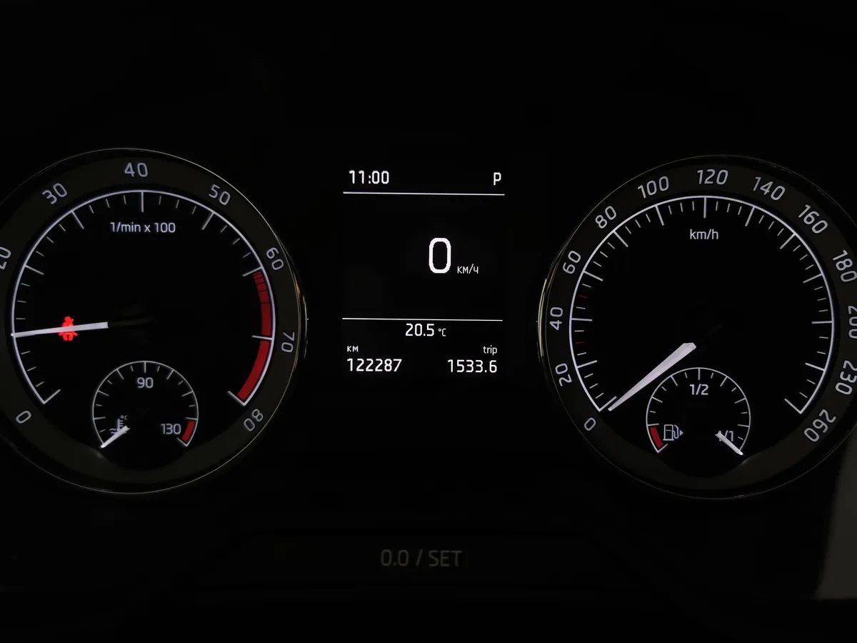 Skoda Octavia 1.6 MPI AT (110 л.с.) Бежевый в АВИЛОН. Слайд №17