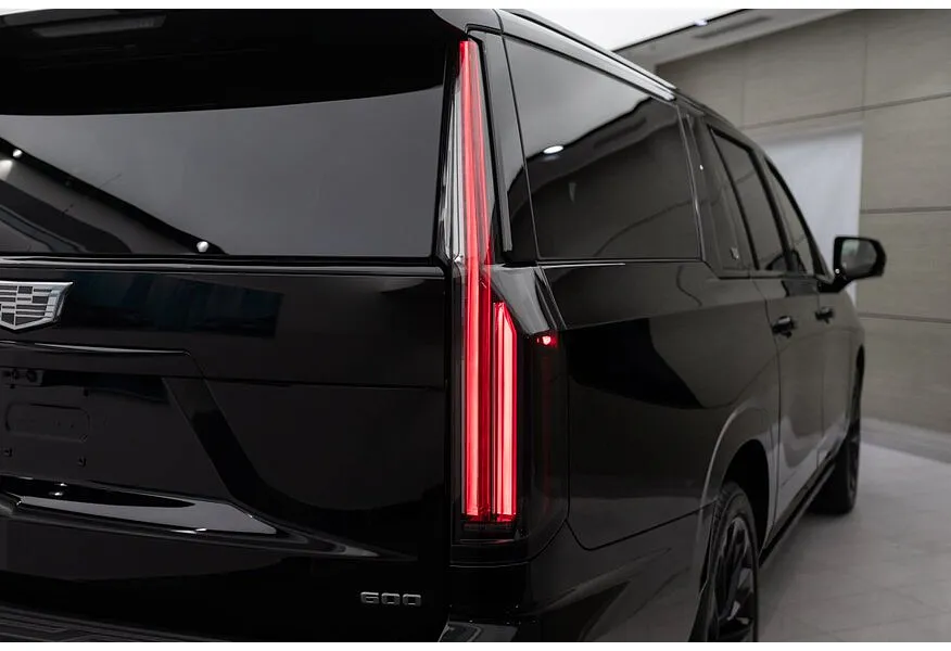 Cadillac Escalade 6.2 ESV AT AWD (420 л.с.) Sport Platinum Черный в АВИЛОН. Слайд №21