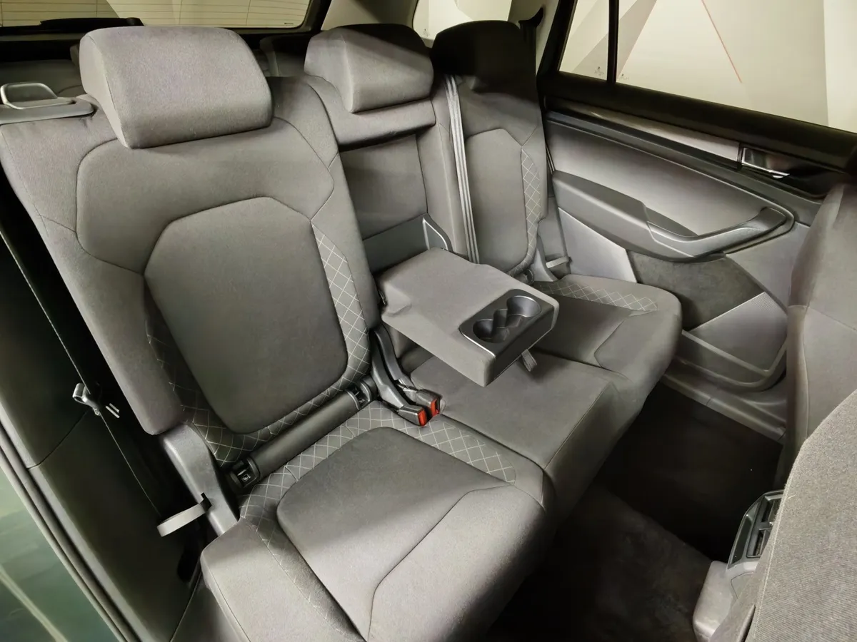 Skoda Kodiaq 1.4 TSI DSG 4X4 (150 л.с.) Зеленый в АВИЛОН. Слайд №17