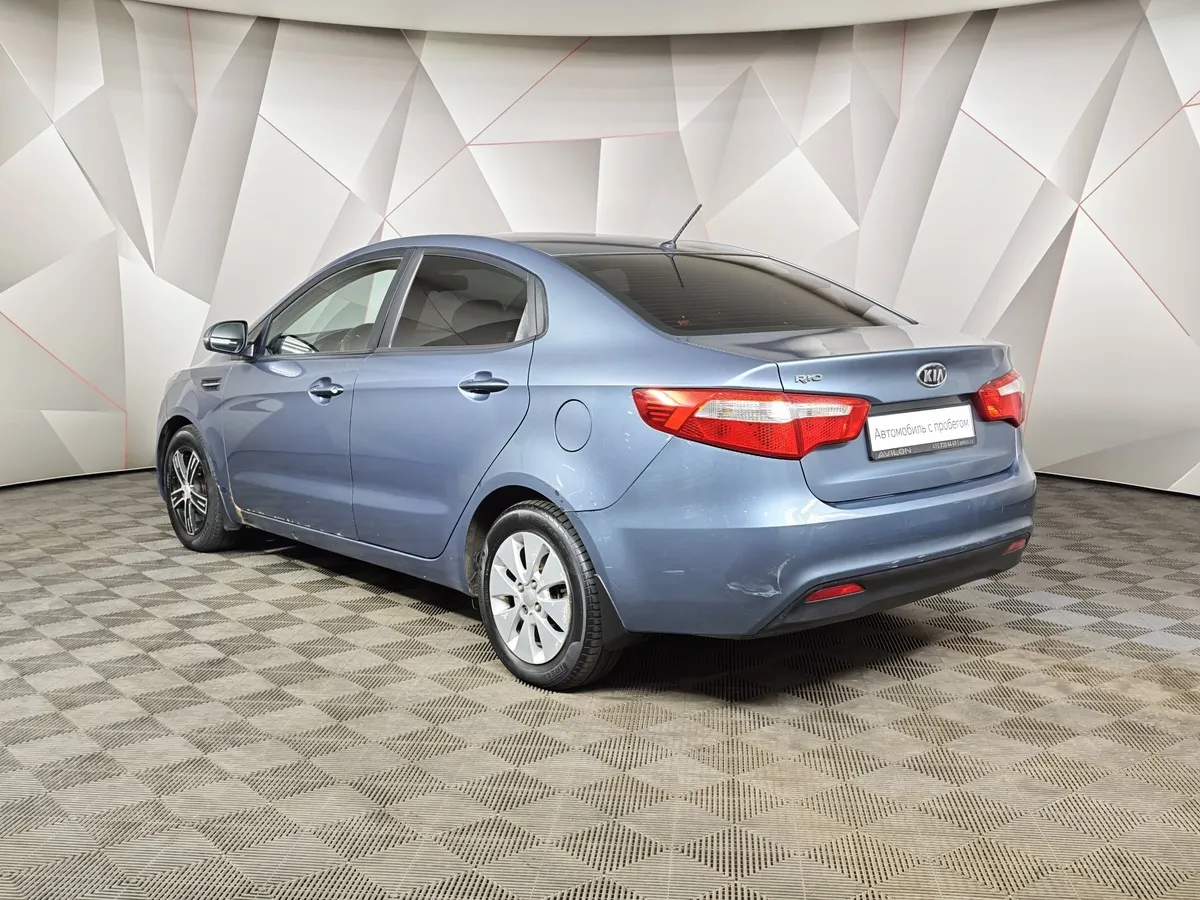 Kia Rio 1.6 AT (123 л.с.) Голубой в АВИЛОН. Слайд №4