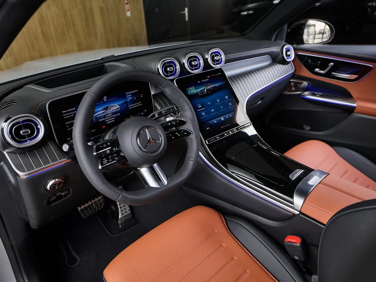 Mercedes-Benz GLC Купе 300 9G-TRONIC 4MATIC (272 л.с.) Серый в АВИЛОН. Слайд №5