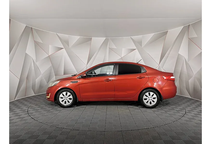 Kia Rio 1.6 AT (123 л.с.) Красный в АВИЛОН. Слайд №5 Kia Rio 1.6 AT (123 л.с.) Красный в АВИЛОН. Слайд №5