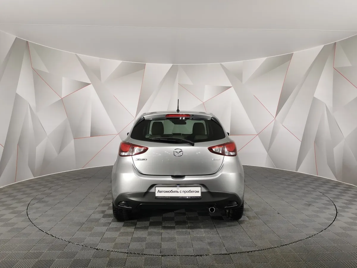 Mazda Demio 1.5d AT FWD (105 л.с.) Серый в АВИЛОН. Слайд №8