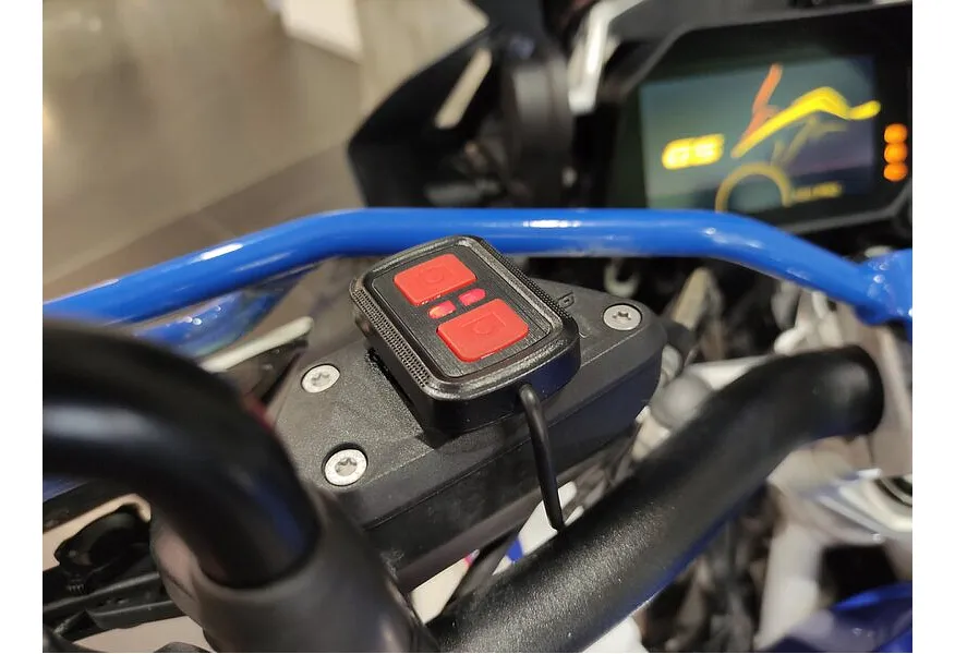 LIVE. Слайд №8