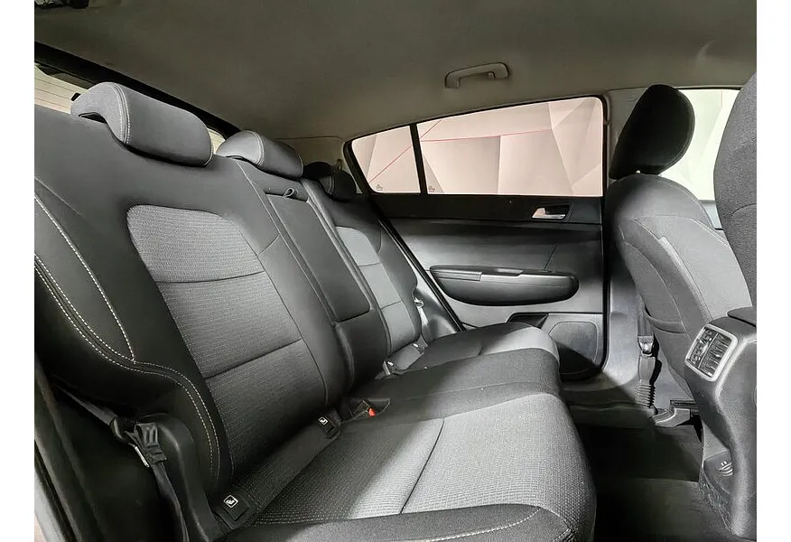 Kia Sportage 2.0 AT AWD (150 л.с.) Коричневый в АВИЛОН. Слайд №16