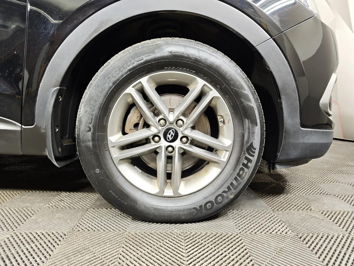 Hyundai Santa Fe 2.2 CRDI AT AWD (200 л.с.) Comfort Черный в АВИЛОН. Слайд №9