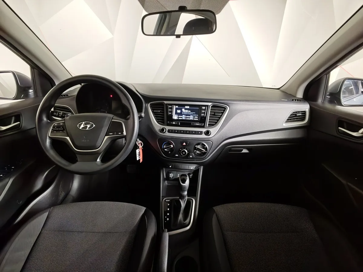 Hyundai Solaris 1.4 AT (100 л.с.) Active Plus Серый в АВИЛОН. Слайд №14