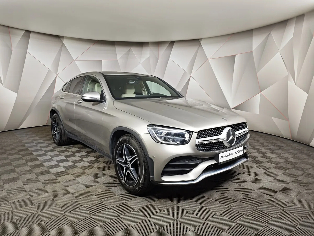 Mercedes-Benz GLC Купе 300 9G-TRONIC 4MATIC (249 л.с.) Sport Серебристый в АВИЛОН. Слайд №3