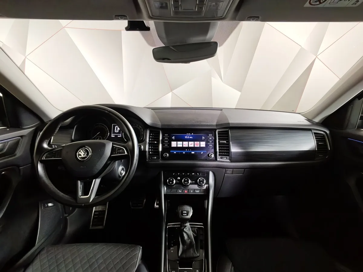 Skoda Kodiaq 2.0 TSI DSG 4X4 (180 л.с.) Черный в АВИЛОН. Слайд №14