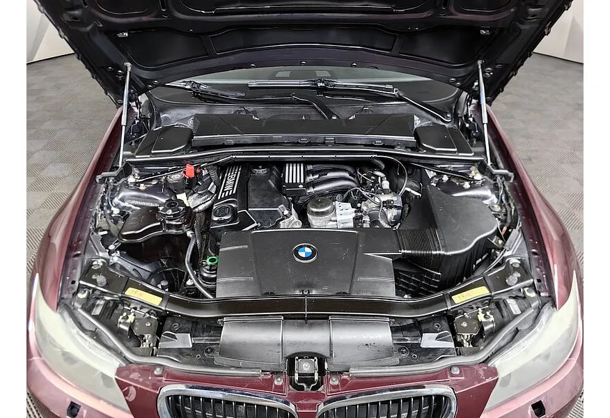 BMW 3 серия 320i AT (156 л.с.) Красный в АВИЛОН. Слайд №9