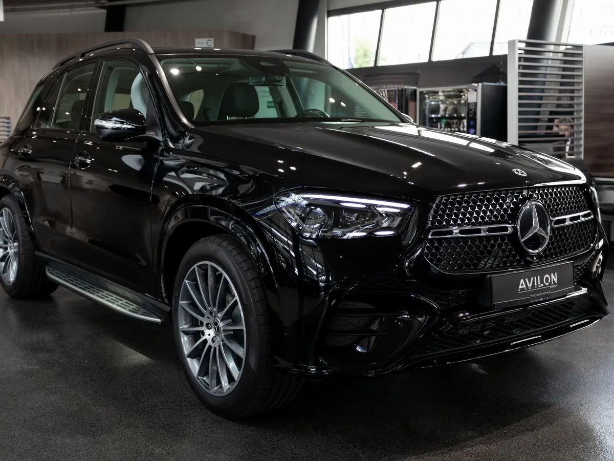 Mercedes-Benz GLE 450 4MATIC 9G-TRONIC (367 л.с.) Черный в АВИЛОН. Слайд №2
