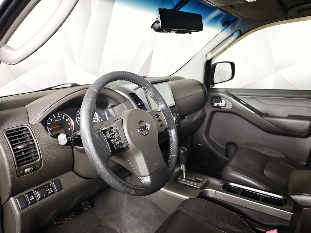 Nissan Pathfinder 4.0 AT (269 л.с.) Черный в АВИЛОН. Слайд №17
