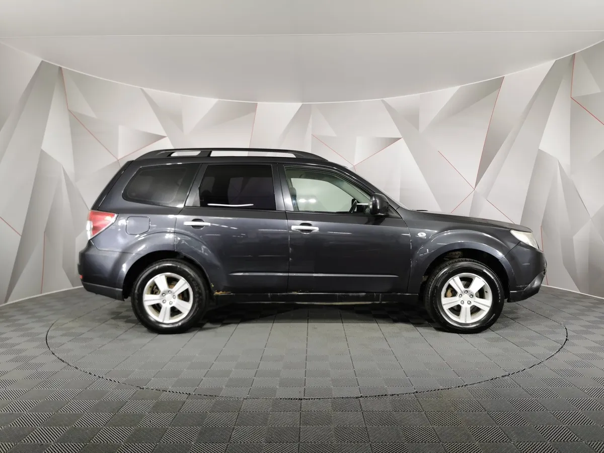 Subaru Forester 2.0X E-AT (150 л.с.) Серый в АВИЛОН. Слайд №6
