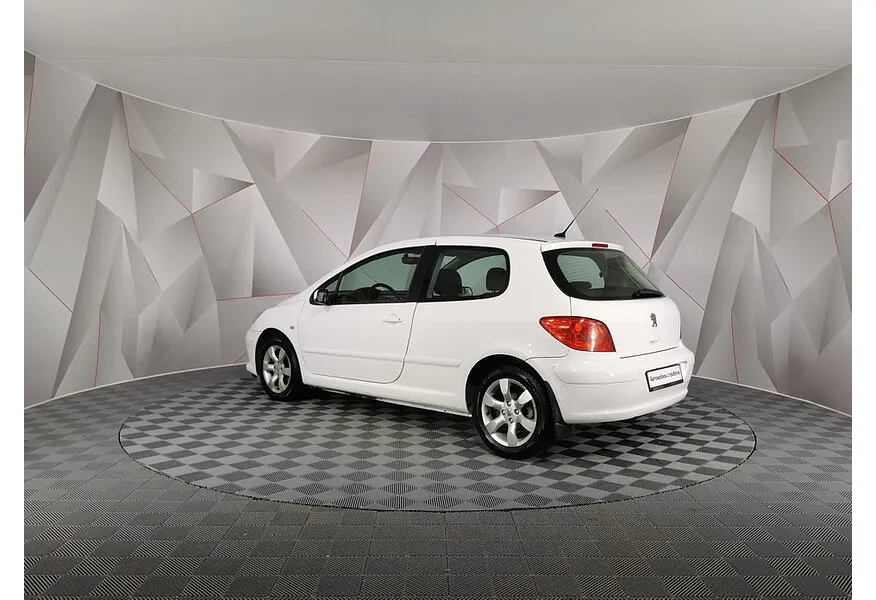Peugeot 307 1.6 AT (110 л.с.) Белый в АВИЛОН. Слайд №4