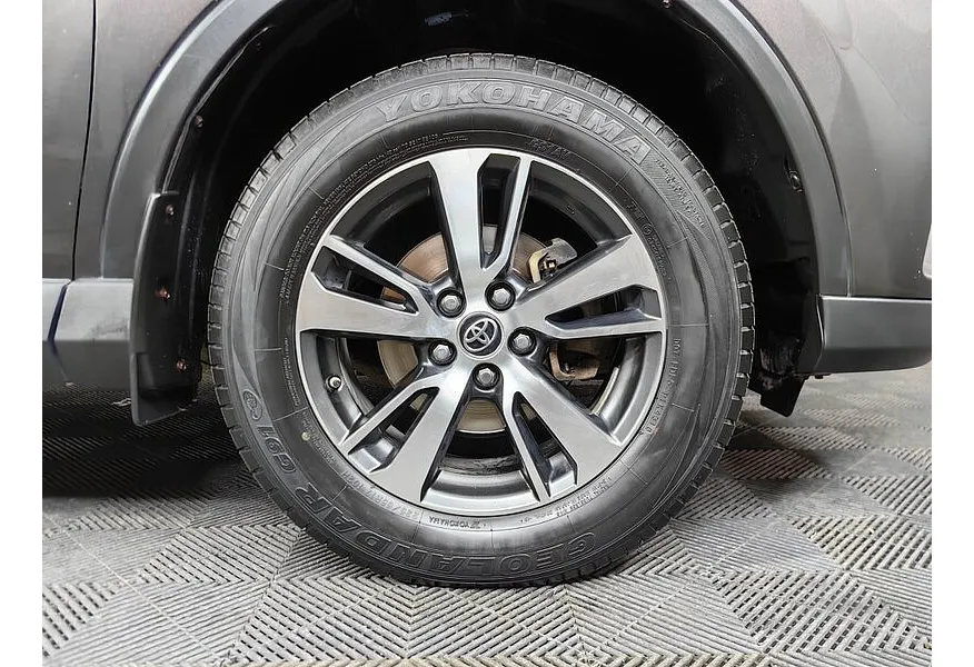 Toyota RAV4 2.0 CVT AWD (146 л.с.) Классик Коричневый в АВИЛОН. Слайд №9