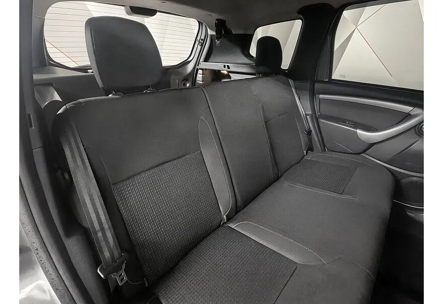 Renault Duster 2.0 AT 4x4 (143 л.с.) Серый в АВИЛОН. Слайд №15