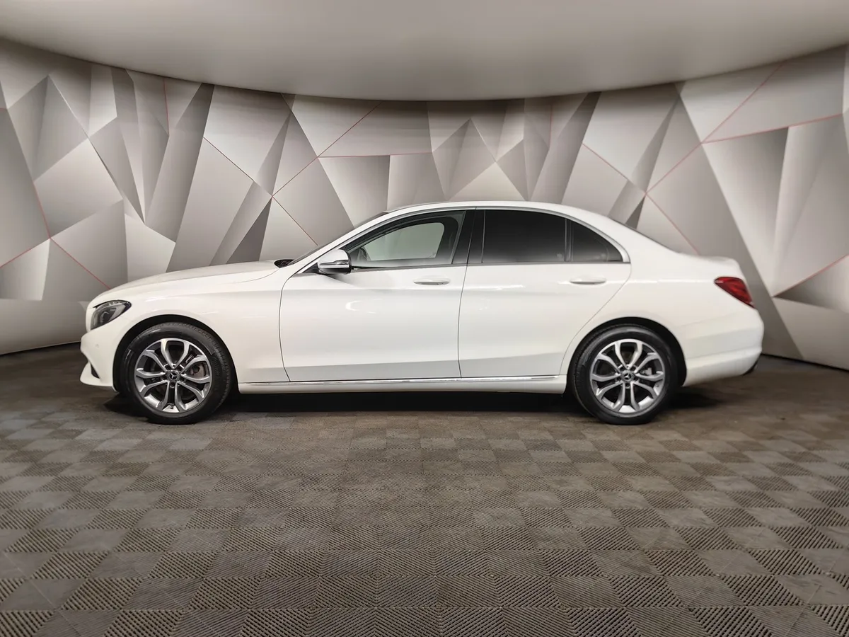 Mercedes-Benz C-Класс C 180 9G-TRONIC (150 л.с.) Premium Белый в АВИЛОН. Слайд №5