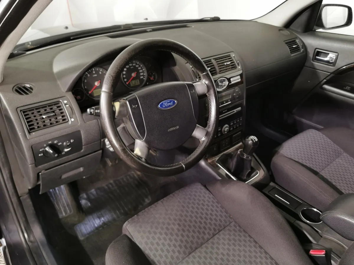 Ford Mondeo 2.0 MT (145 л.с.) Серый в АВИЛОН. Слайд №18