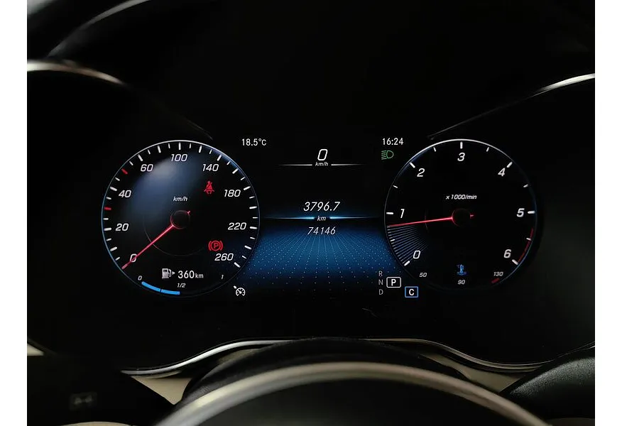 Mercedes-Benz GLC Купе 220 d 9G-TRONIC 4MATIC (194 л.с.) Premium Красный в АВИЛОН. Слайд №18