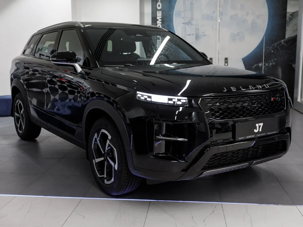 JAECOO J7 1.6T DCT 4WD (186 л.с.) Престиж Черный в АВИЛОН. Слайд №2