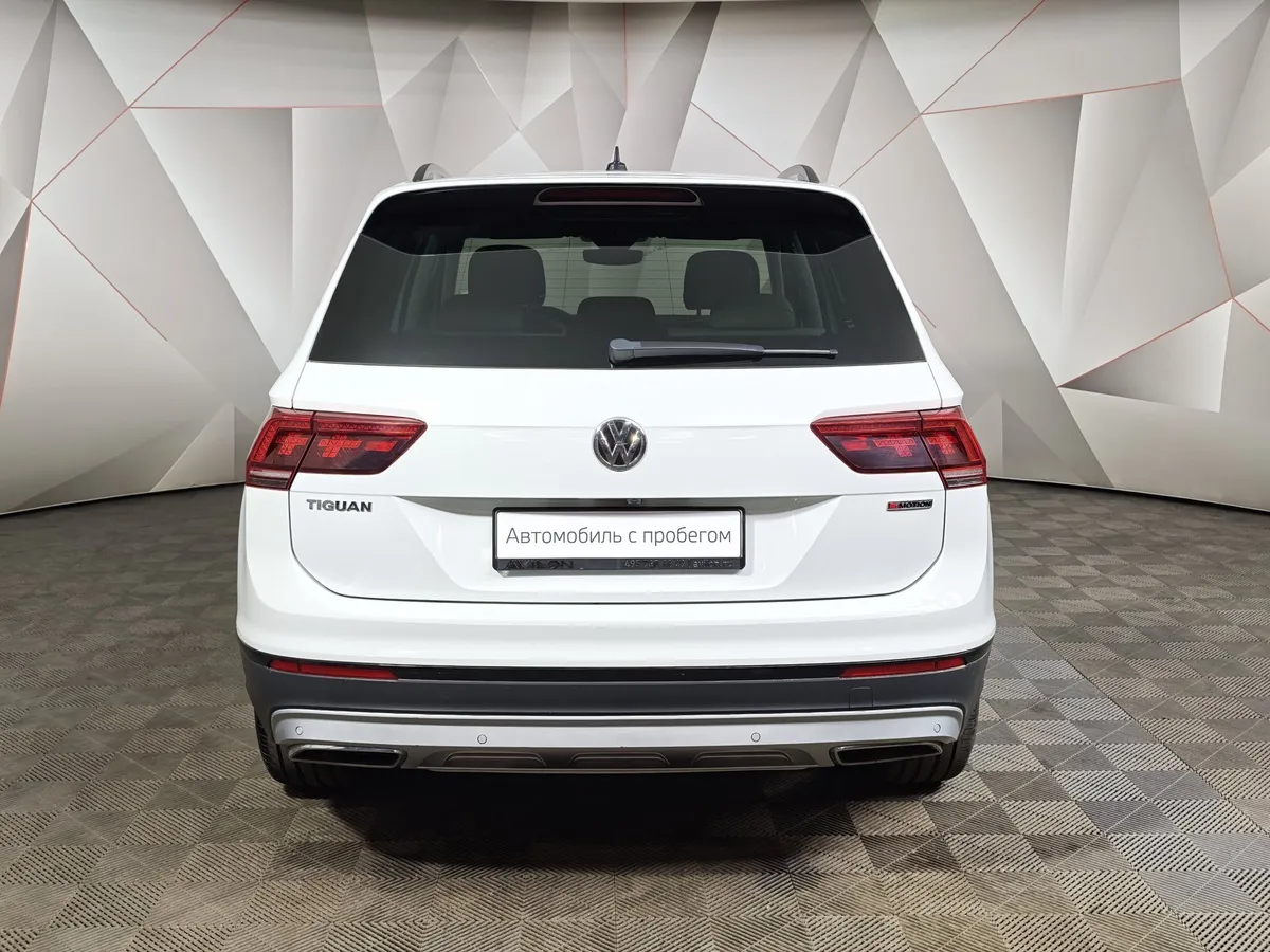 Volkswagen Tiguan 2.0 TSI 4Motion DSG (180 л.с.) OFFROAD Белый в АВИЛОН. Слайд №8