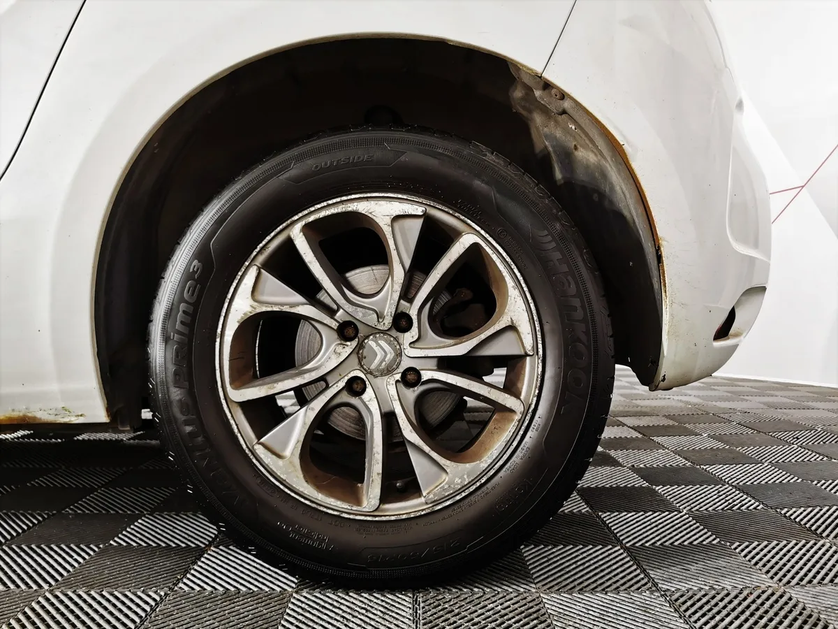 Citroen DS4 1.6 THP AT (150 л.с.) Белый в АВИЛОН. Слайд №9