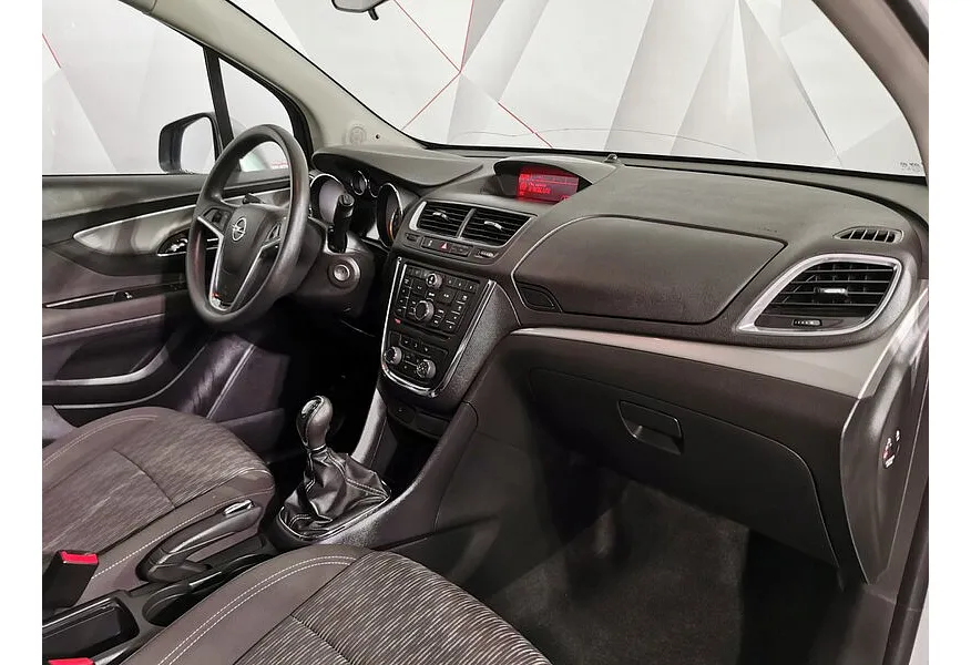 Opel Mokka 1.8 MT (140 л.с.) Серебристый в АВИЛОН. Слайд №13