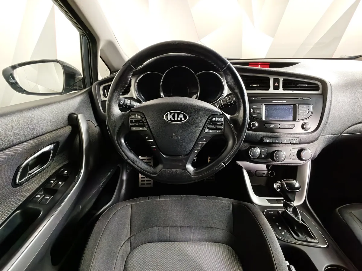 Kia Ceed 1.6 AT (129 л.с.) Синий в АВИЛОН. Слайд №20