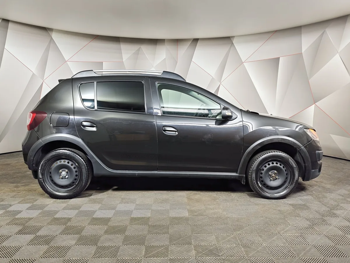 Renault Sandero 1.6 MT (82 л.с.) Stepway Life Черный в АВИЛОН. Слайд №6