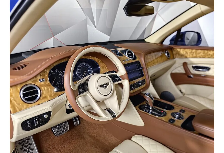 Bentley Bentayga 6.0 AT AWD (608 л.с.) Голубой в АВИЛОН. Слайд №18