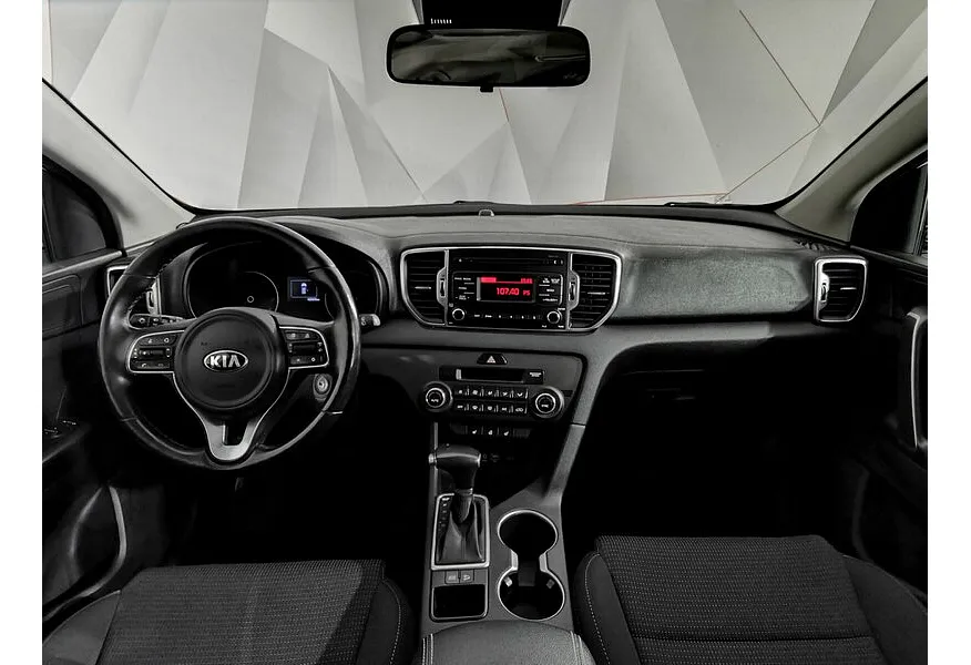 Kia Sportage 2.0 AT (150 л.с.) Comfort Черный в АВИЛОН. Слайд №14