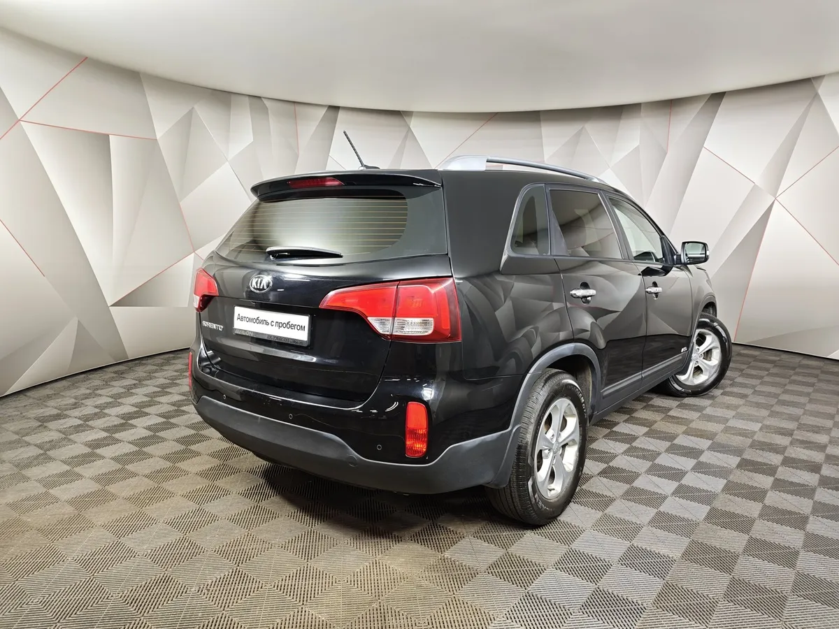 Kia Sorento 2.4 AT 4WD (175 л.с.) Черный в АВИЛОН. Слайд №2