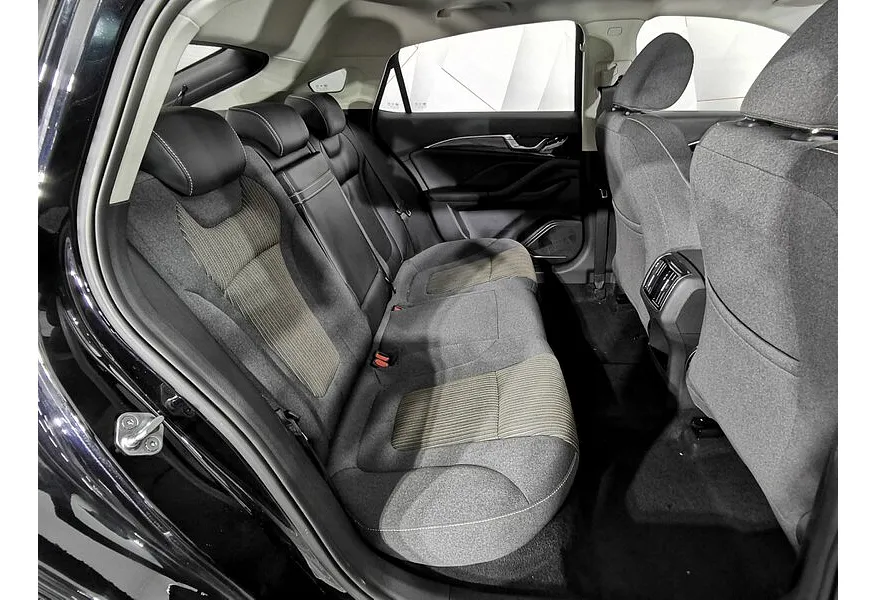 FAW Bestune B70 1.5T 7DCT (160 л.с.) Черный в АВИЛОН. Слайд №16