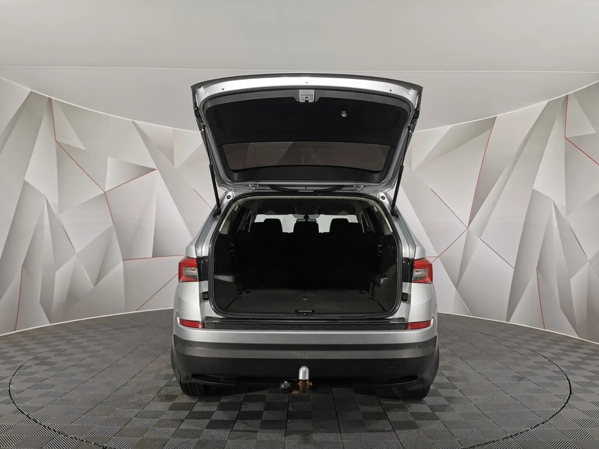 Skoda Kodiaq 1.4 TSI DSG 4X4 (150 л.с.) Серый в АВИЛОН. Слайд №10