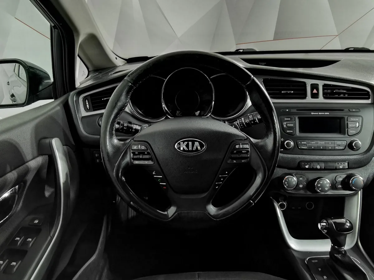Kia Ceed 1.6 AT (129 л.с.) Luxe Серый в АВИЛОН. Слайд №20