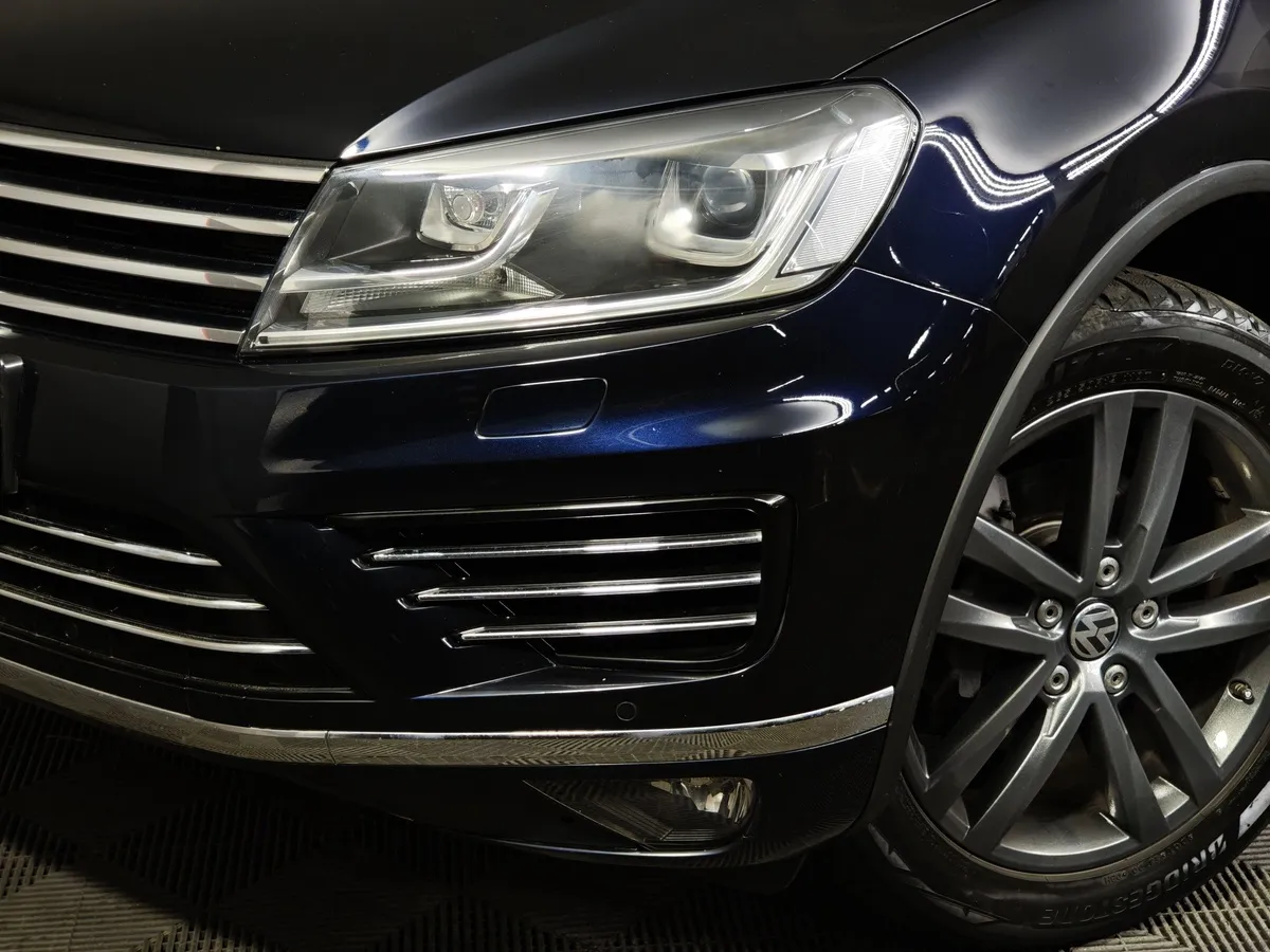 Volkswagen Touareg 3.6 FSI Tiptronic 4Motion (249 л.с.) V6 FSI Синий в АВИЛОН. Слайд №10