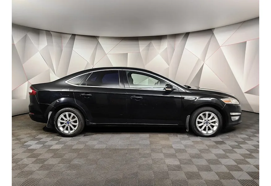Ford Mondeo 2.3 AT (161 л.с.) Titanium Черный в АВИЛОН. Слайд №4
